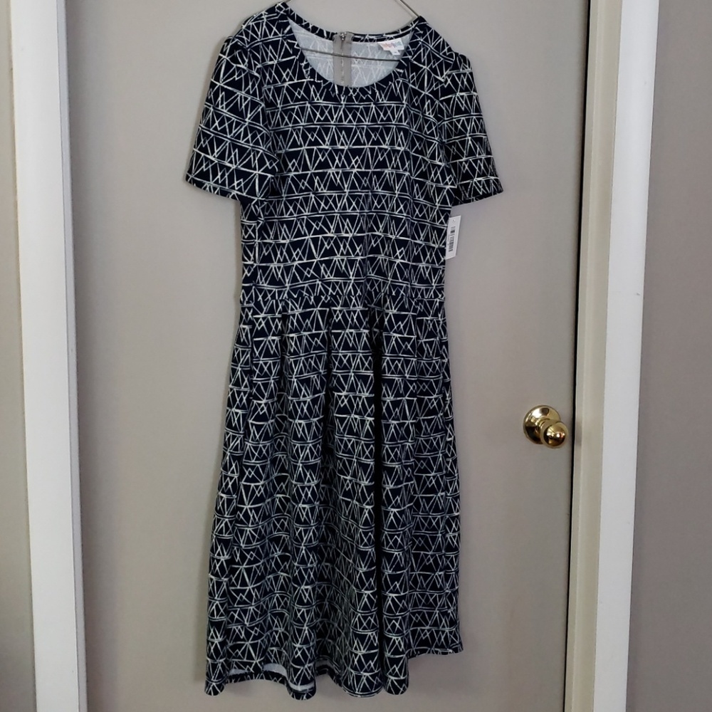 Lularoe Amelia